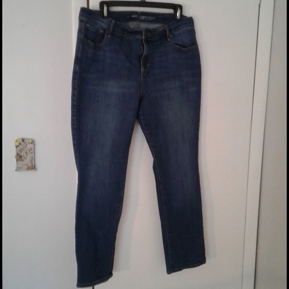 NAVY CURVY PROFILE  JEANS